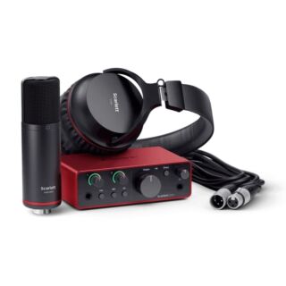 Focusrite Scarlett Solo Studio 3rd Gen Bundle
